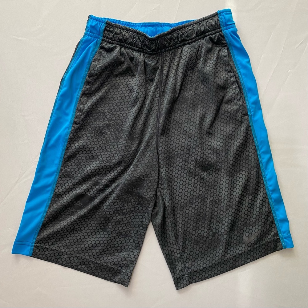 Nike Dri-Fit Gray Basketball Shorts Boys size Medium